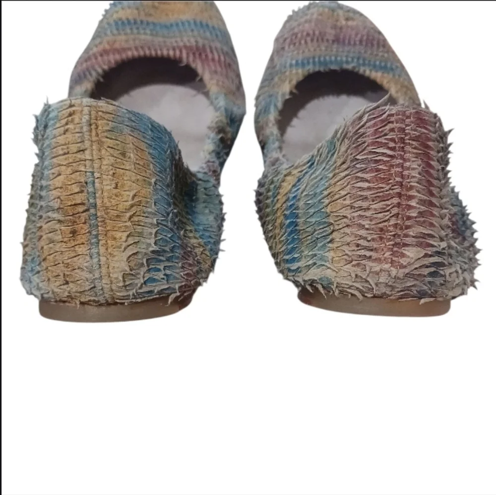 Bloch Textured SuedeTurnshoe Ballet Flats - Picture 8 of 15